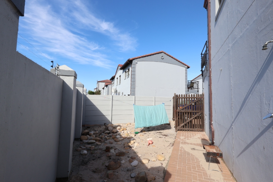 3 Bedroom Property for Sale in Parklands Western Cape